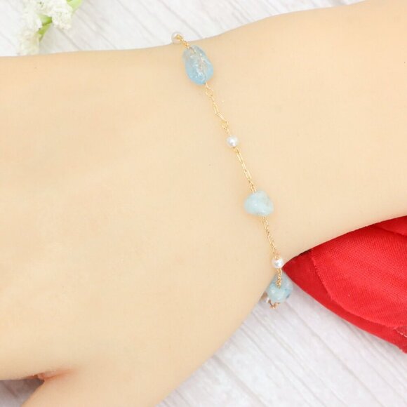 "Trendy Handmade Bracelet – A Thoughtful Gift for Girls & Women | UNVRC1707 - Picture 9 of 10